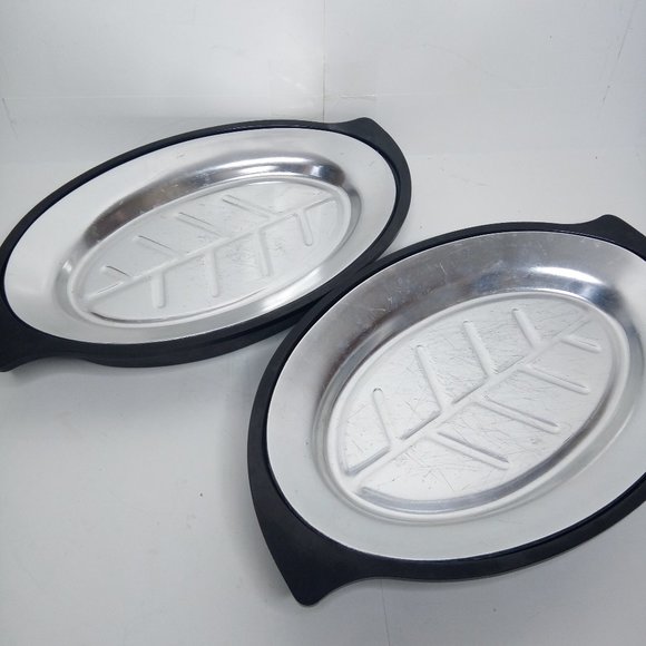 Nordic Ware Other - Nordic Ware Platter Holder Set Metal Plates Serveware